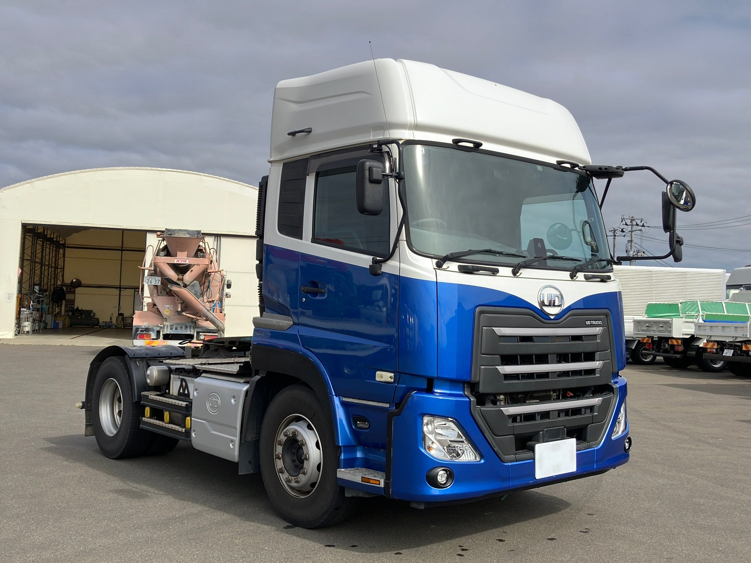 UD クオン 2PG-GK5AAB(2WD)の写真2