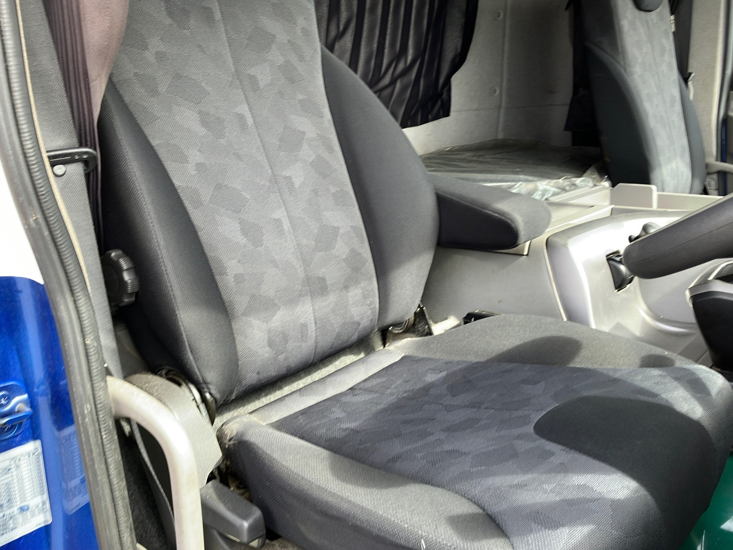 UD クオン 2PG-GK5AAB(2WD)の写真15