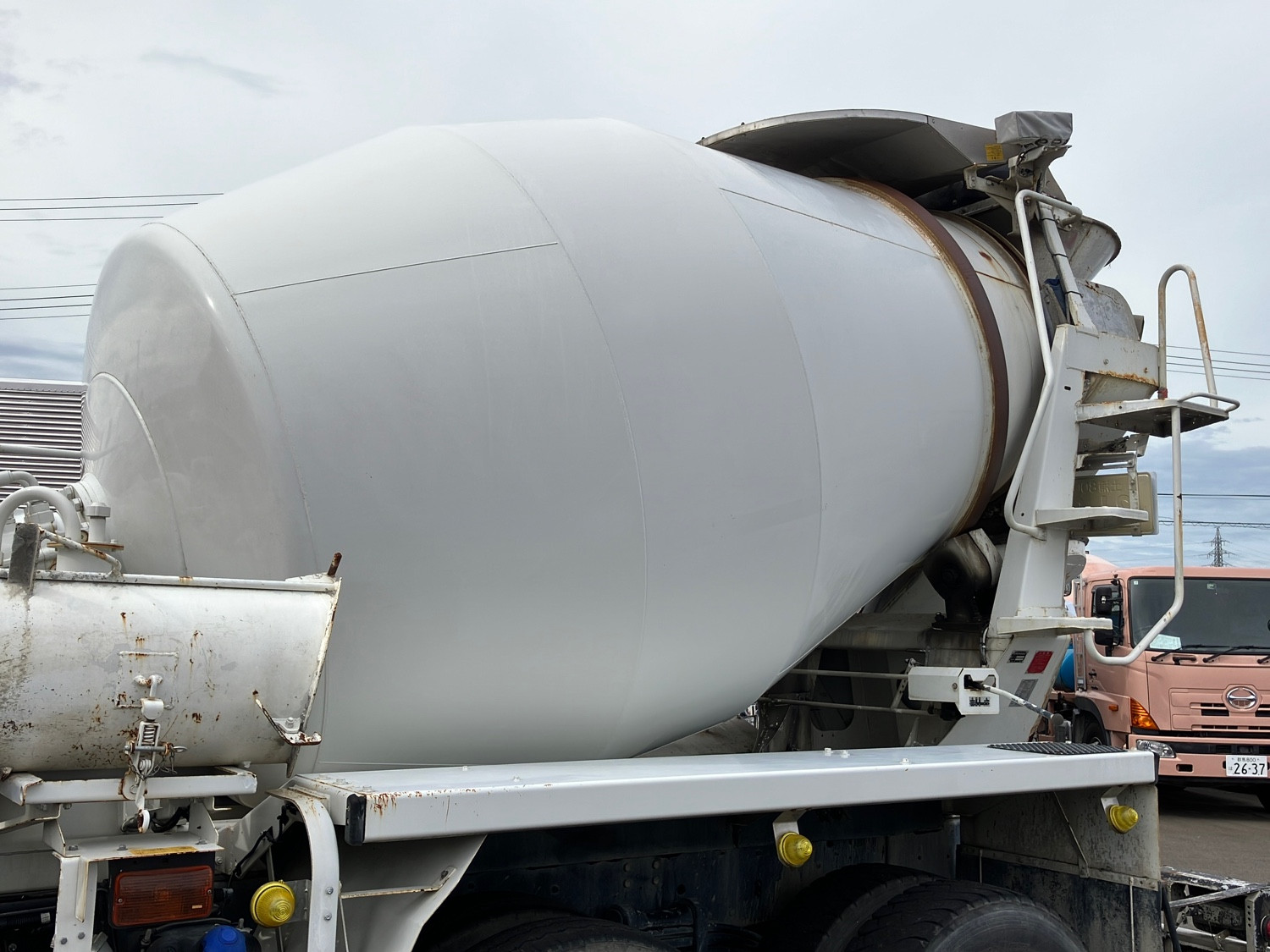 いすゞ ギガ 2KG-CXZ77CT(6x4)の写真9