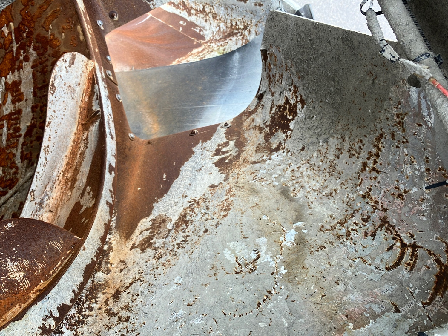 いすゞ ギガ 2KG-CXZ77CT(6x4)の写真13