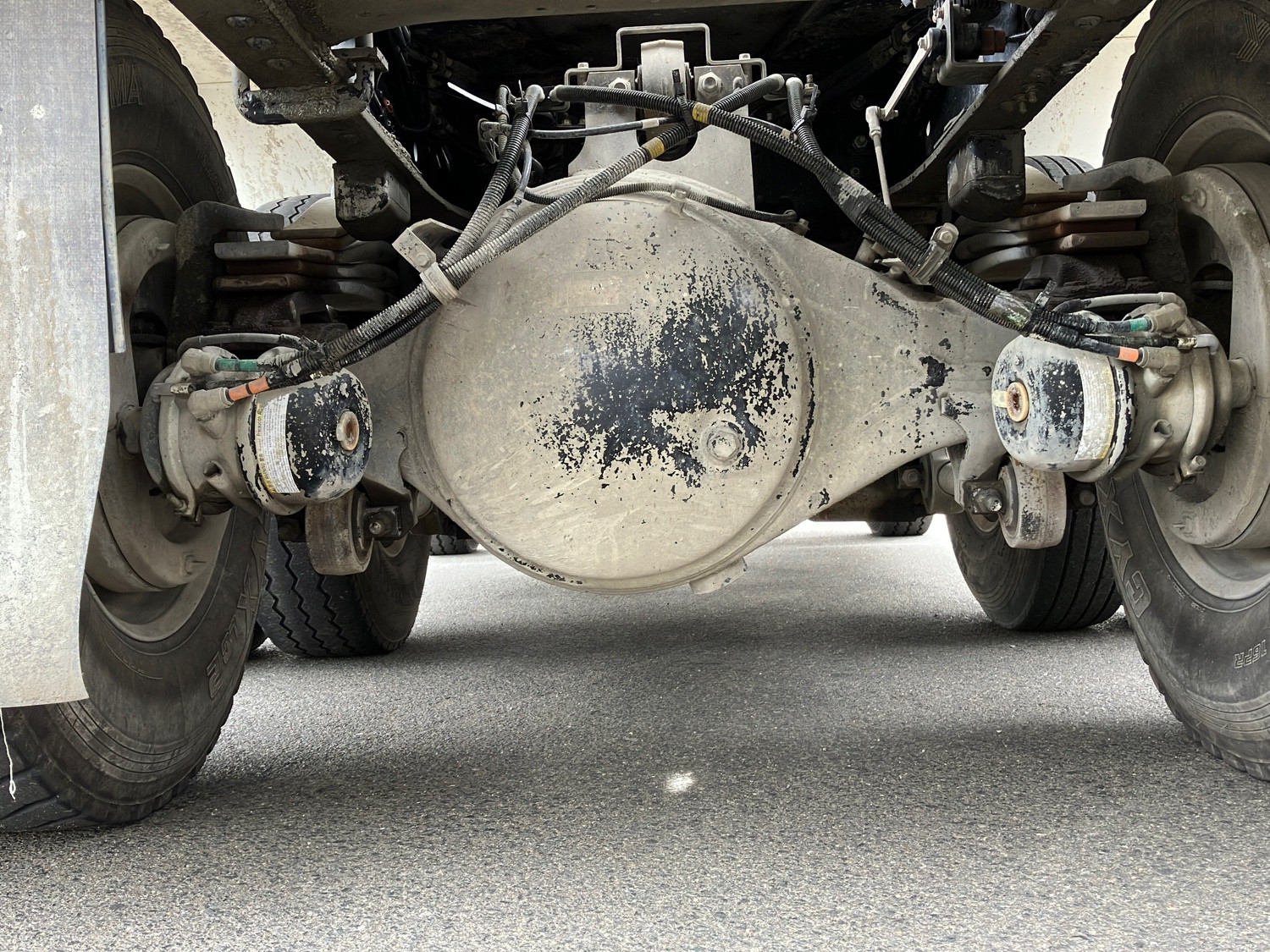 いすゞ ギガ 2KG-CXZ77CT(6x4)の写真16