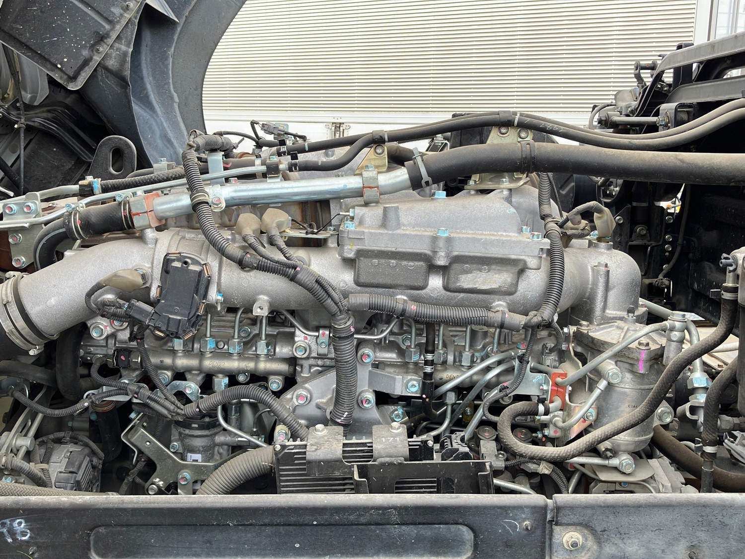 いすゞ ギガ 2KG-CXZ77CT(6x4)の写真17