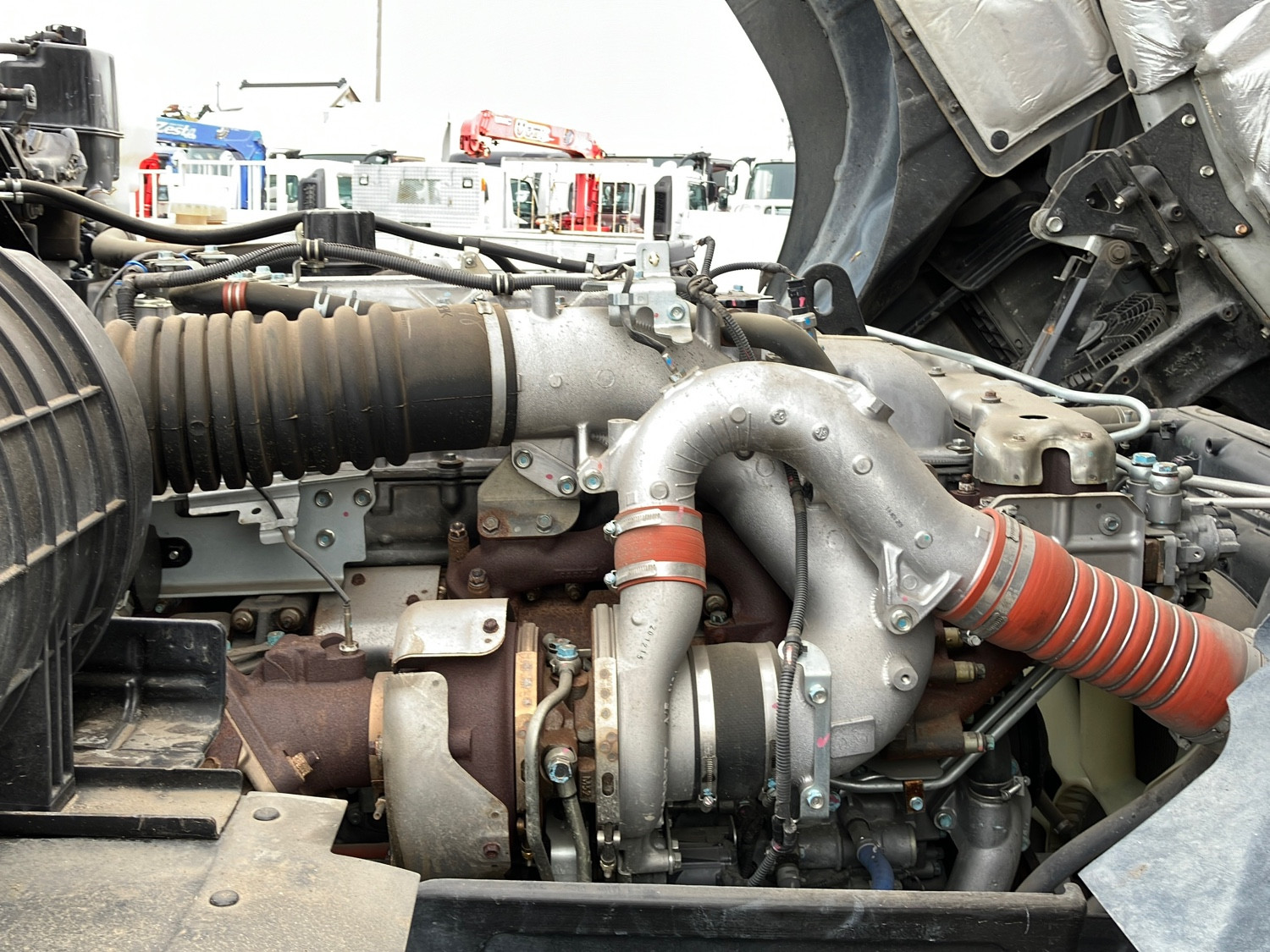 いすゞ ギガ 2KG-CXZ77CT(6x4)の写真18