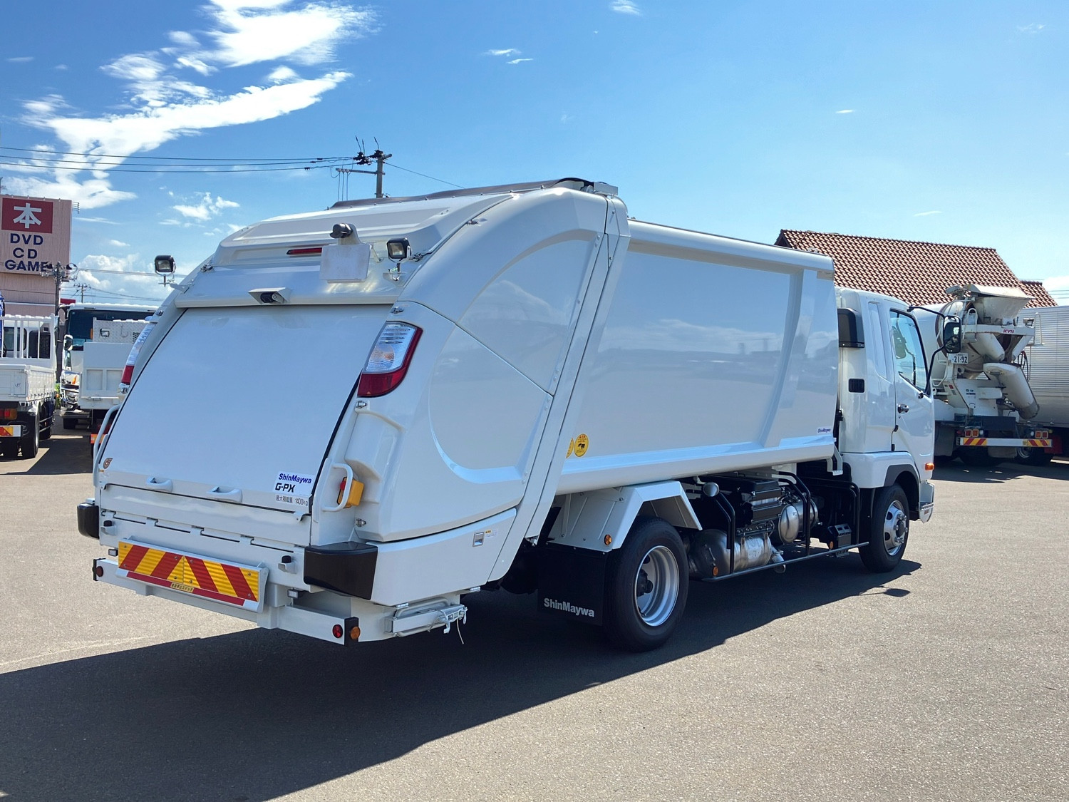 三菱 ファイター 2KG-FK62F(2WD)の写真3