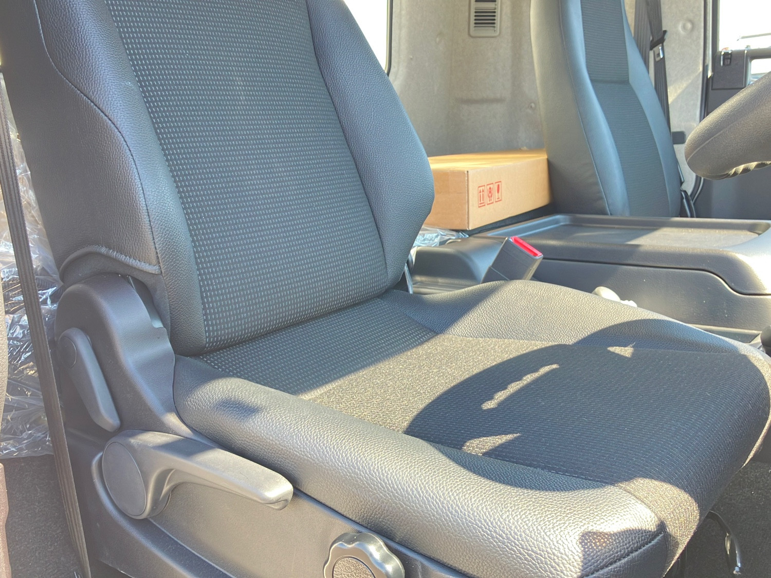 三菱 ファイター 2KG-FK62F(2WD)の写真17