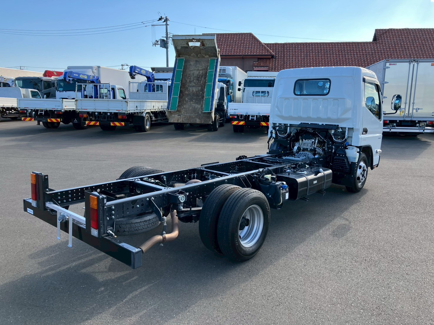 三菱 キャンター 2RG-FEA20(2WD)の写真3