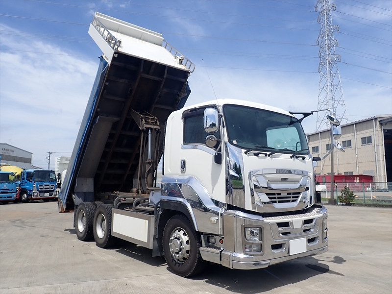 いすゞ ギガ 2PG-CXZ77CT(6x4)の写真6