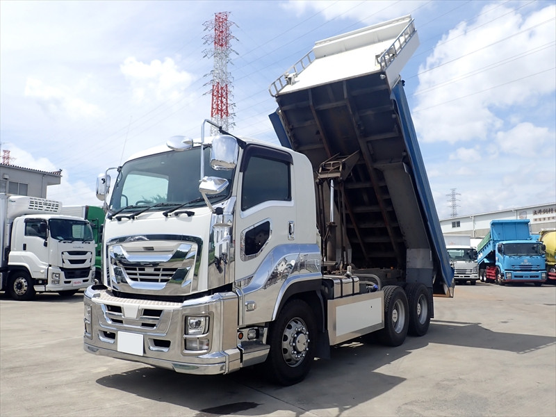 いすゞ ギガ 2PG-CXZ77CT(6x4)の写真7