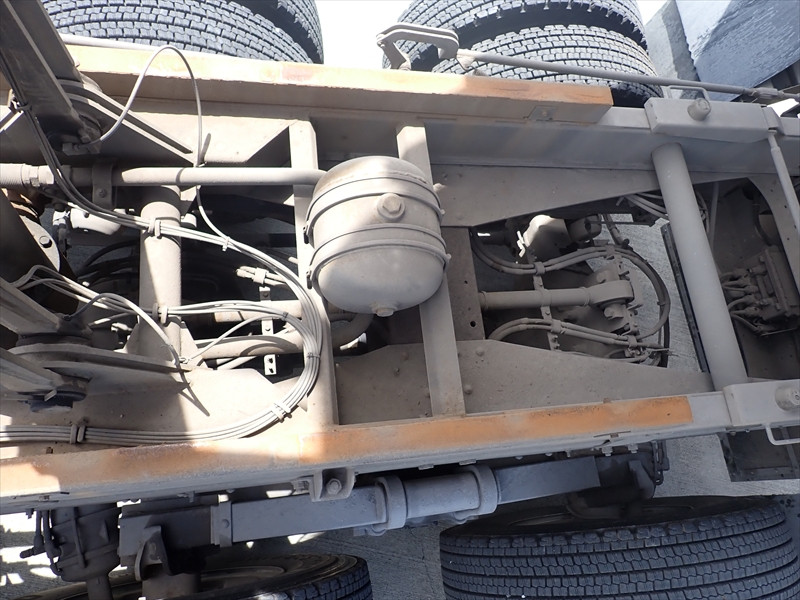 いすゞ ギガ 2PG-CXZ77CT(6x4)の写真18