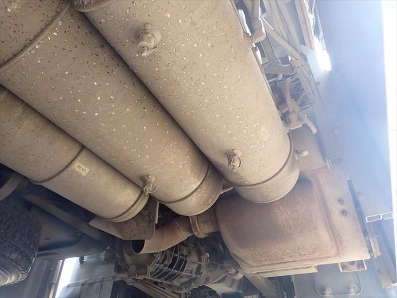 いすゞ ギガ 2PG-CXZ77CT(6x4)の写真25