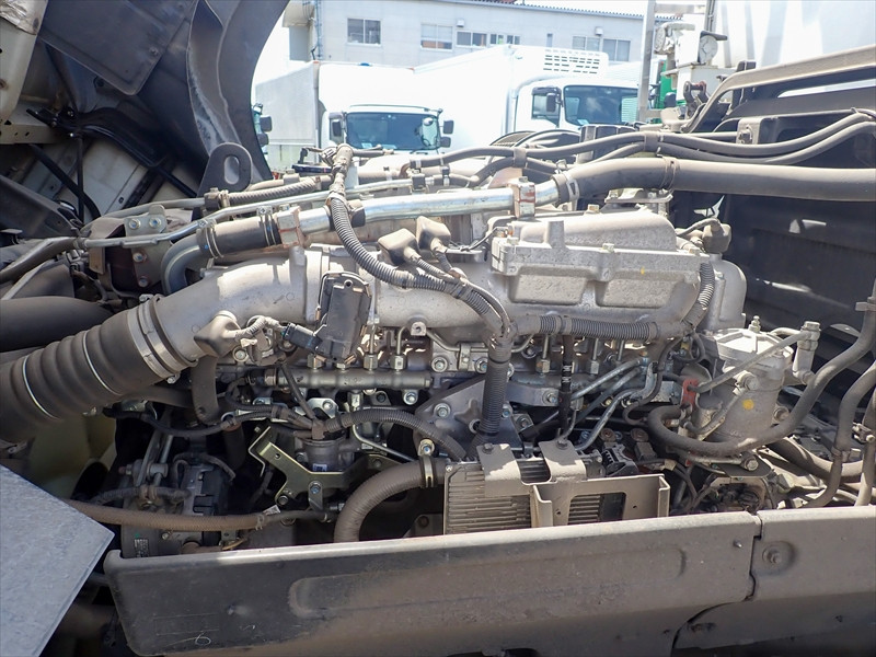 いすゞ ギガ 2PG-CXZ77CT(6x4)の写真37