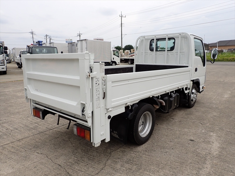 いすゞ エルフ TKG-NJR85AN(2WD)の写真2