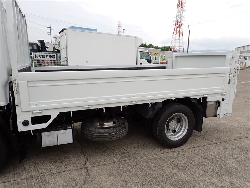 いすゞ エルフ TKG-NJR85AN(2WD)の写真15