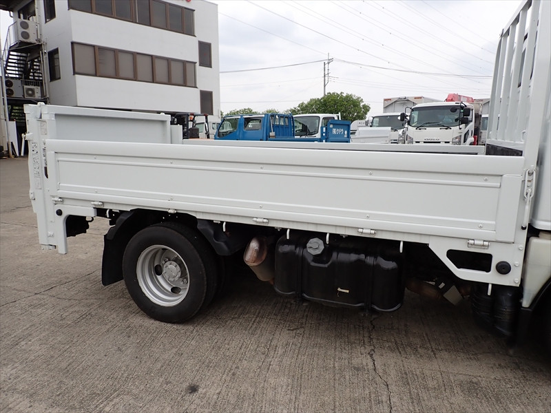 いすゞ エルフ TKG-NJR85AN(2WD)の写真18