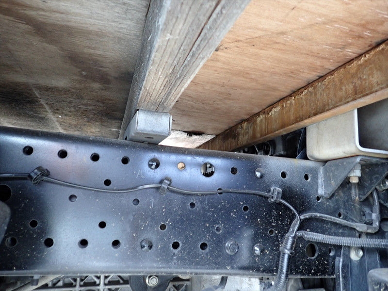 いすゞ エルフ TKG-NJR85AN(2WD)の写真19