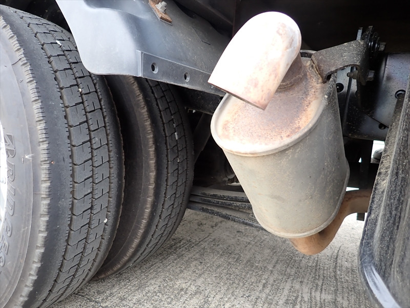 いすゞ エルフ TKG-NJR85AN(2WD)の写真20