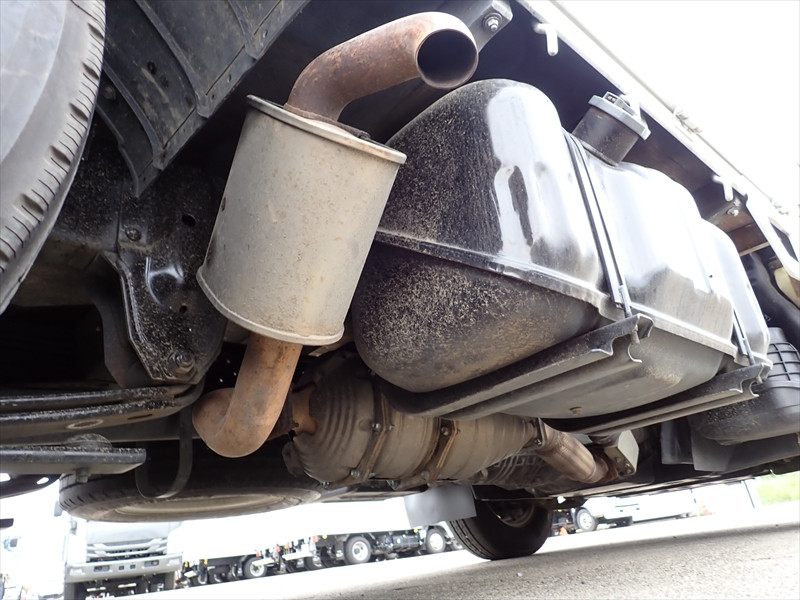 いすゞ エルフ TKG-NJR85AN(2WD)の写真21