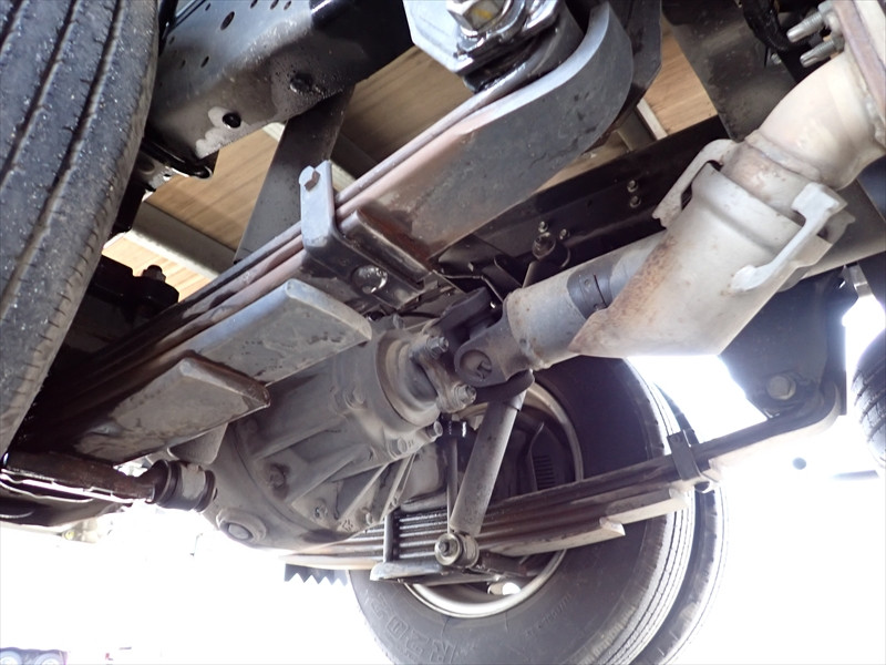 いすゞ エルフ 2RG-NMR88AN(2WD)の写真11