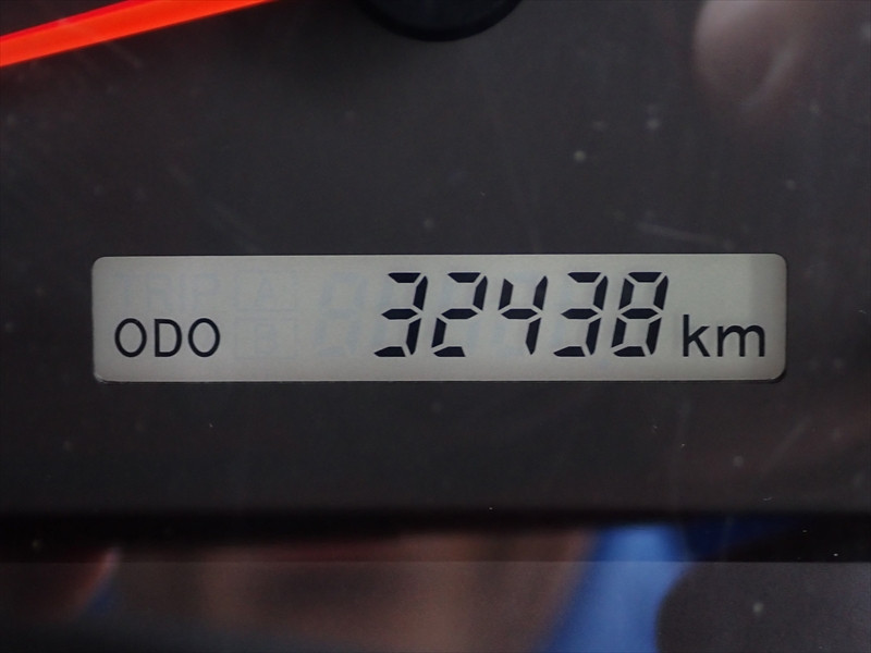 いすゞ エルフ 2RG-NMR88AN(2WD)の写真23