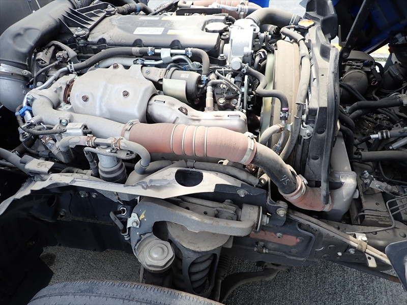 いすゞ エルフ 2RG-NMR88AN(2WD)の写真28