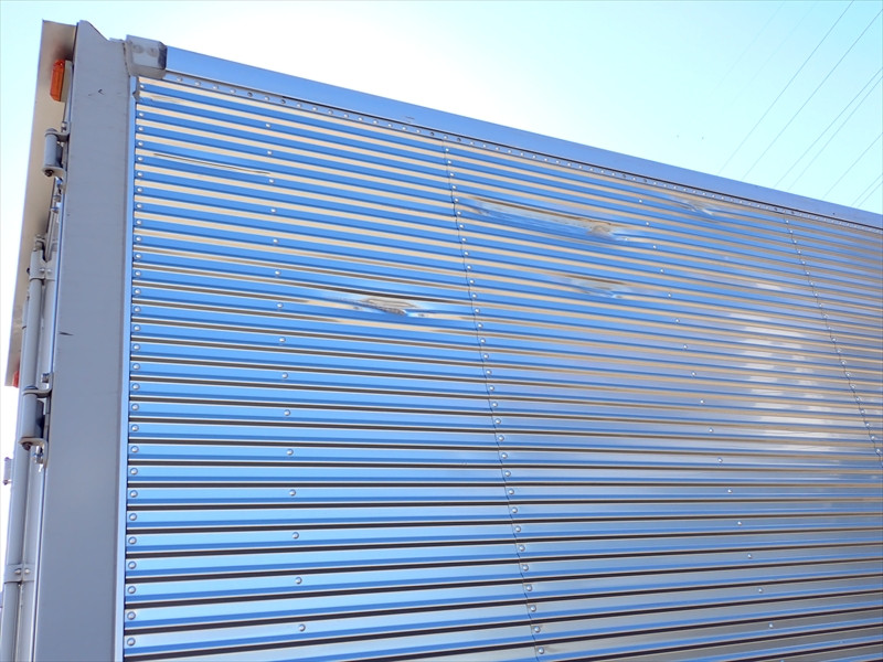 いすゞ エルフ 2RG-NLR88AN(2WD)の写真15