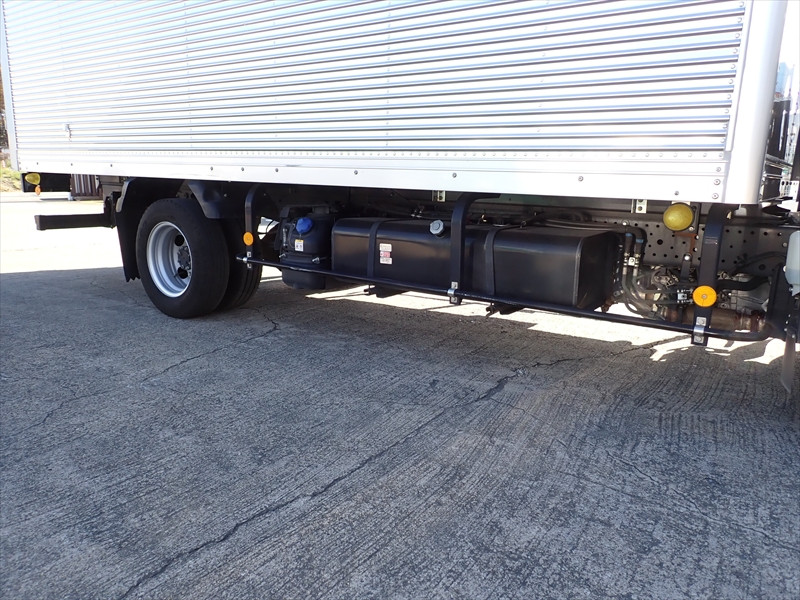 いすゞ エルフ 2RG-NLR88AN(2WD)の写真20