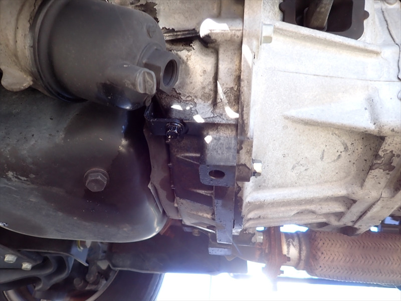 いすゞ エルフ 2RG-NLR88AN(2WD)の写真33