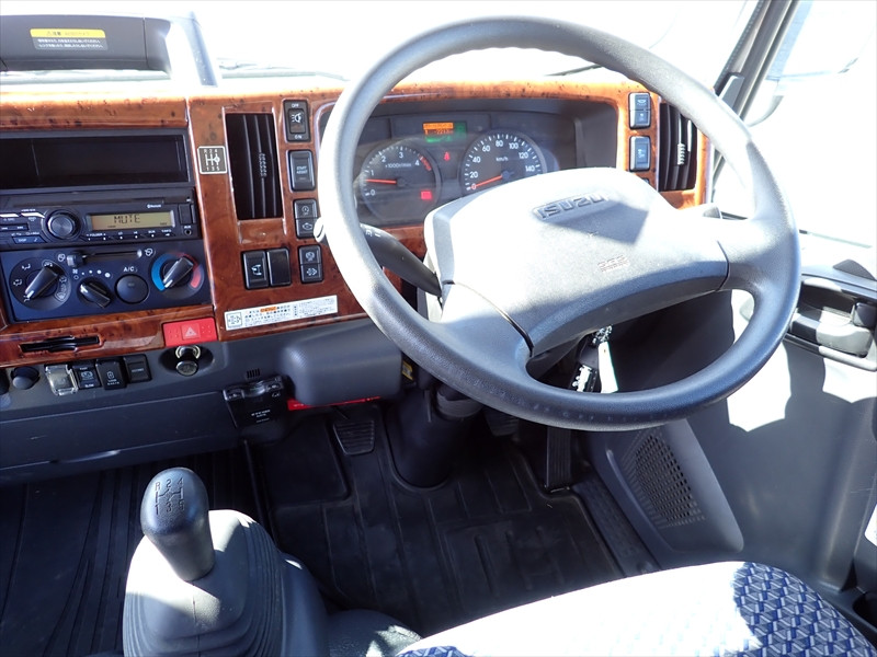 いすゞ エルフ 2RG-NLR88AN(2WD)の写真42