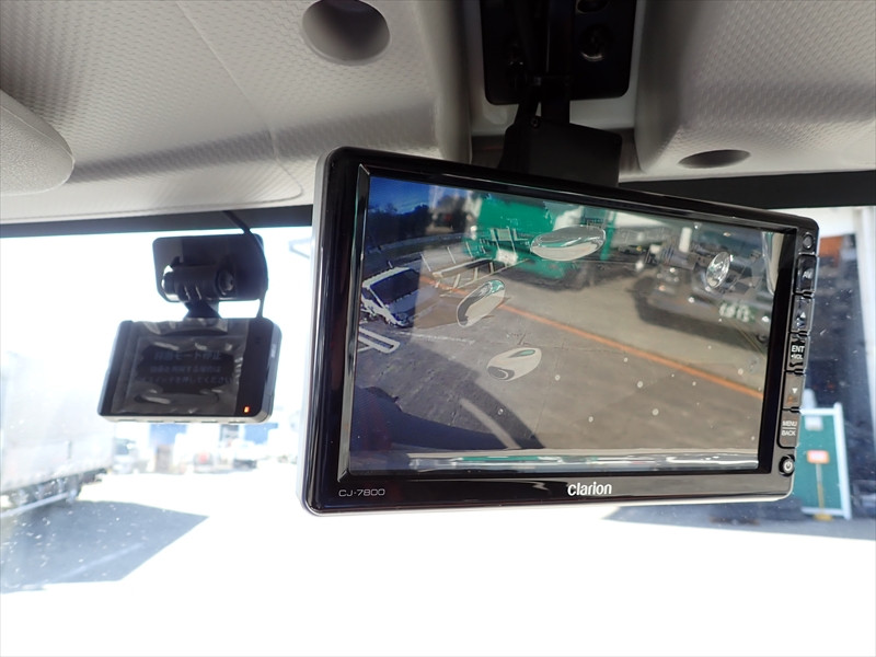 いすゞ エルフ 2RG-NLR88AN(2WD)の写真44