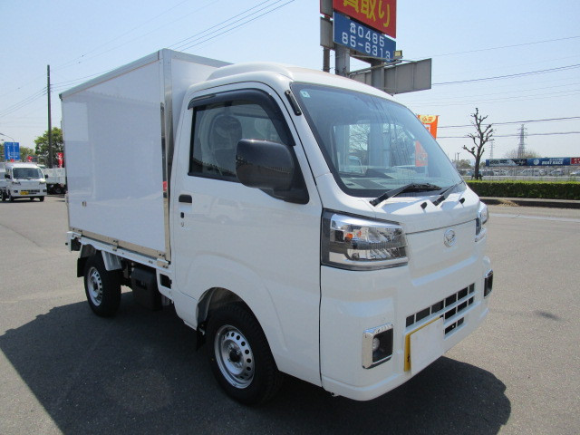 ダイハツ ハイゼットトラック 3BD-S510P(4WD)の写真3