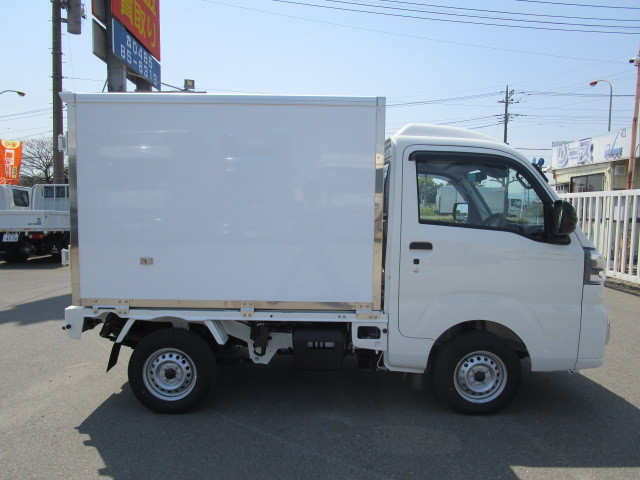 ダイハツ ハイゼットトラック 3BD-S510P(4WD)の写真4