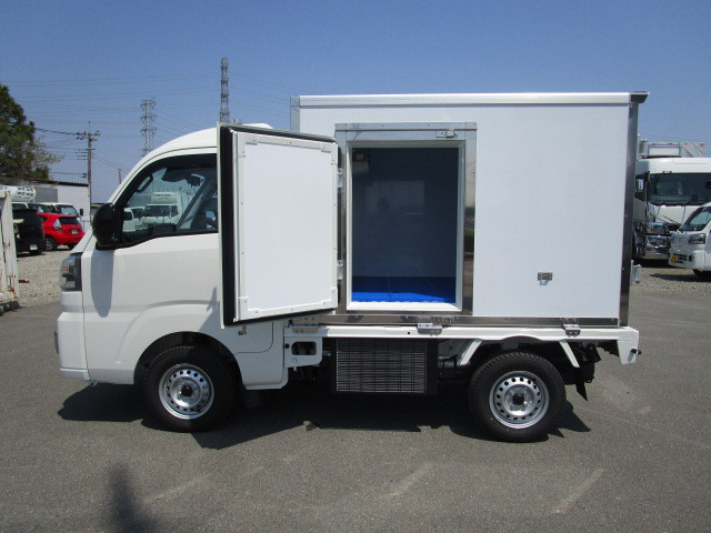 ダイハツ ハイゼットトラック 3BD-S510P(4WD)の写真9