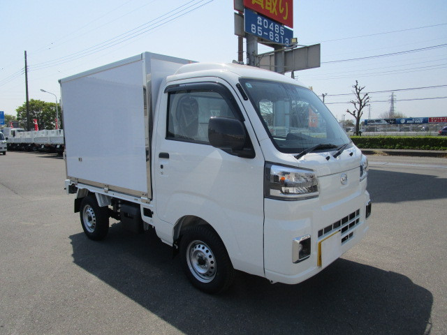 ダイハツ ハイゼットトラック 3BD-S500P(2WD)の写真3