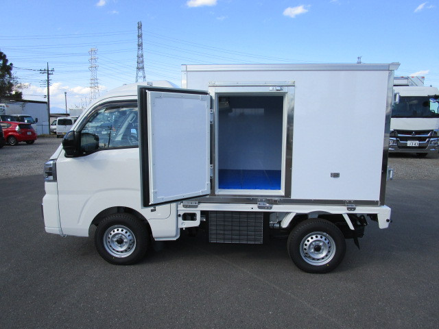 ダイハツ ハイゼットトラック 3BD-S500P(2WD)の写真9