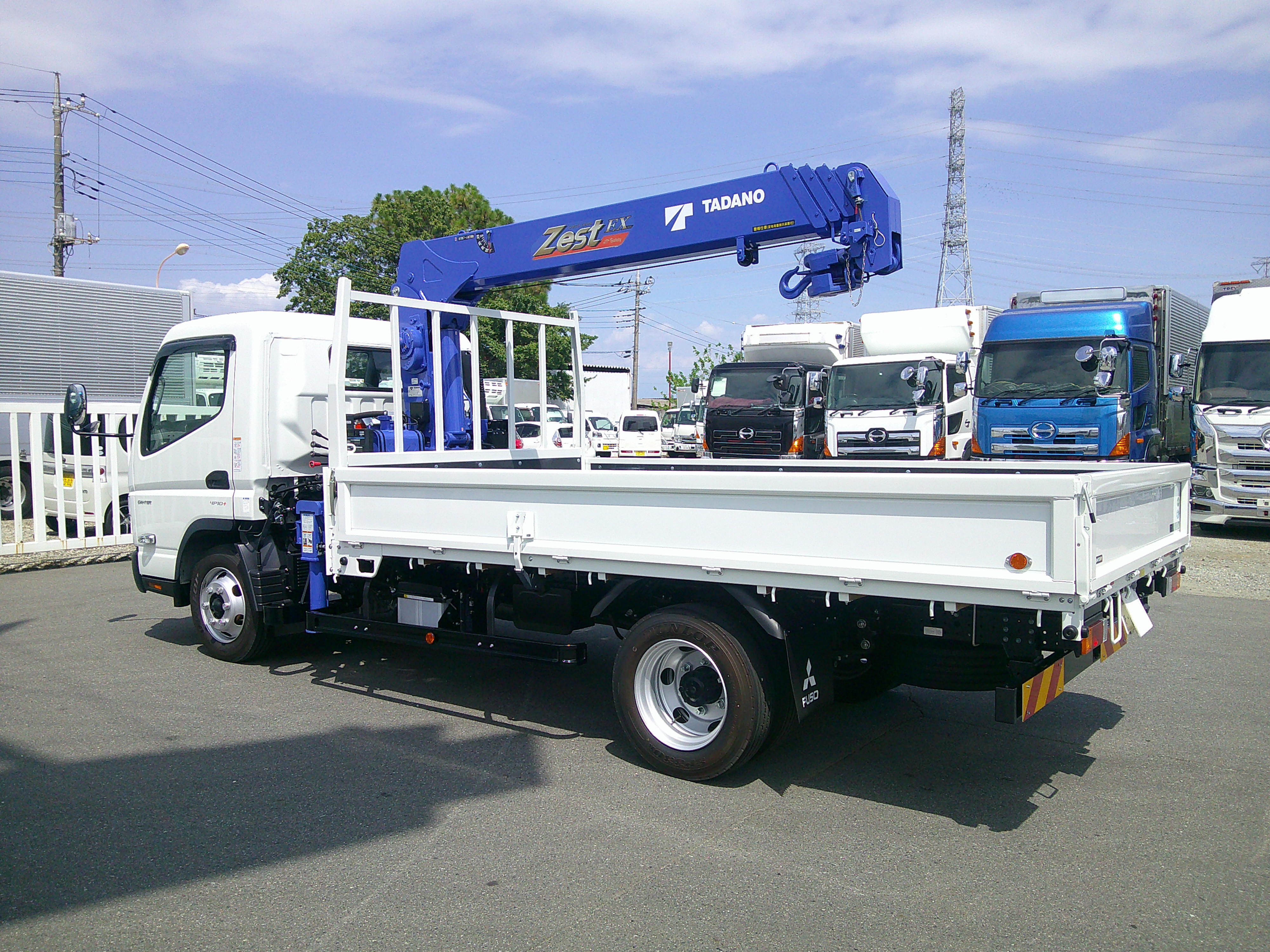 三菱 キャンター 2PG-FEB90(2WD)の写真7