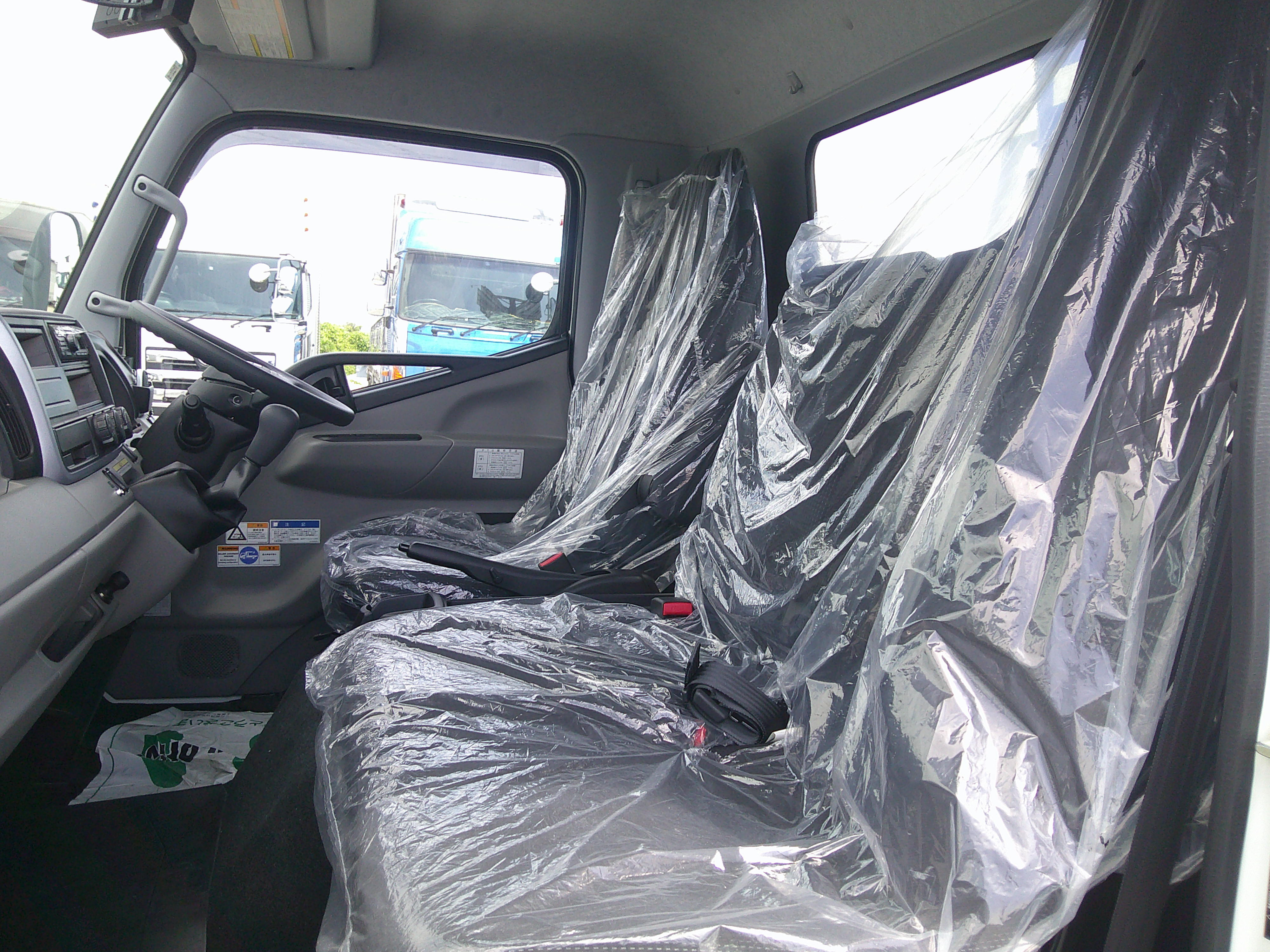 三菱 キャンター 2PG-FEB90(2WD)の写真22