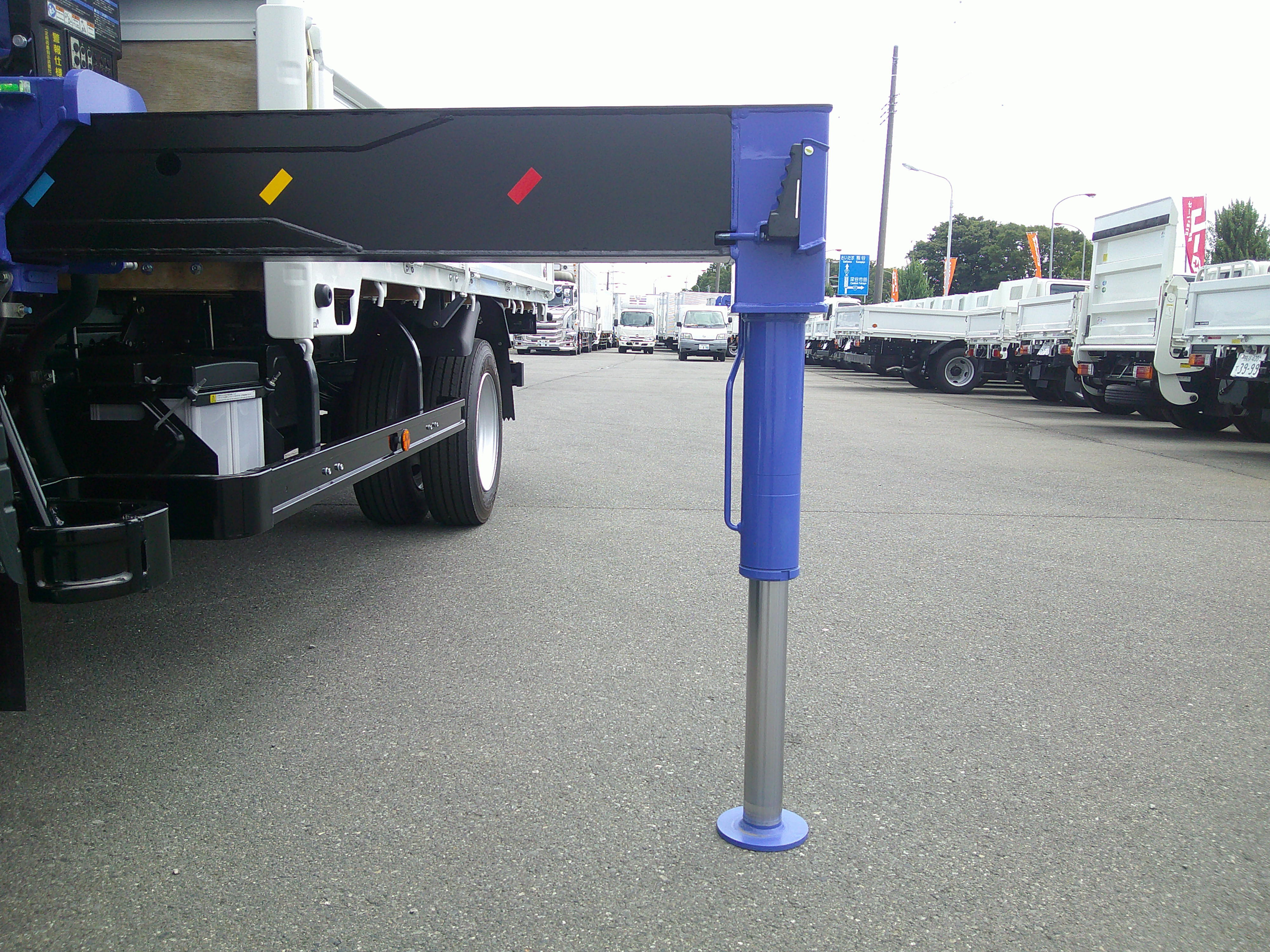 三菱 キャンター 2RG-FEB80(2WD)の写真14