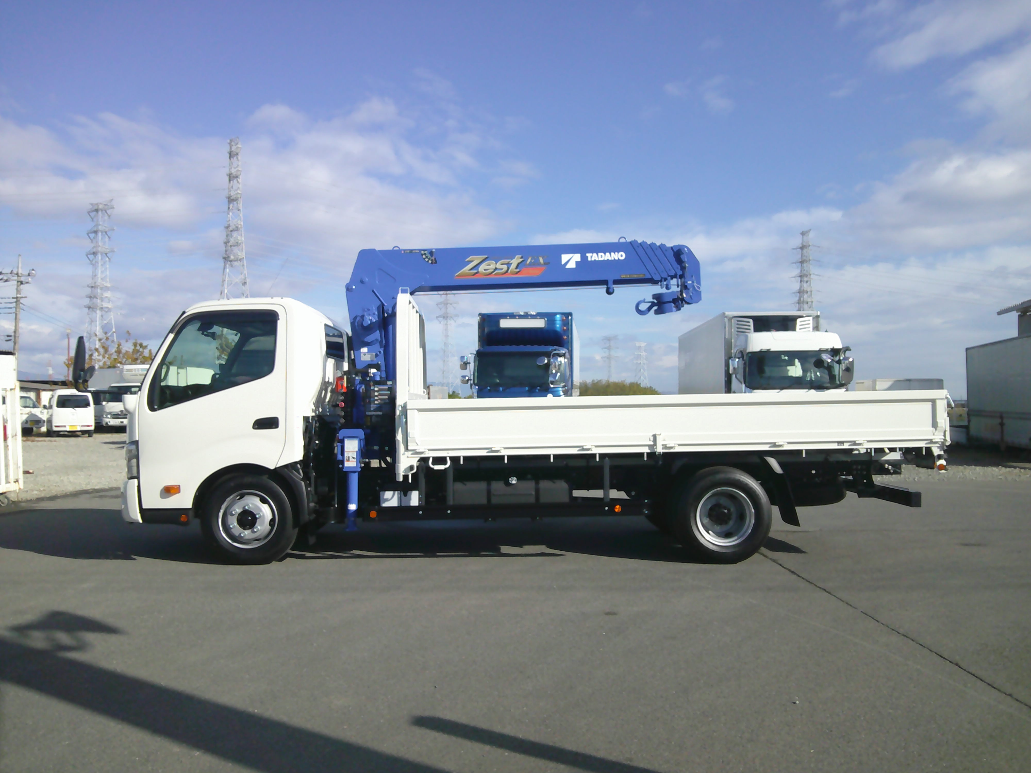 日産 ニッサン 2KG-XZU720(2WD)の写真8