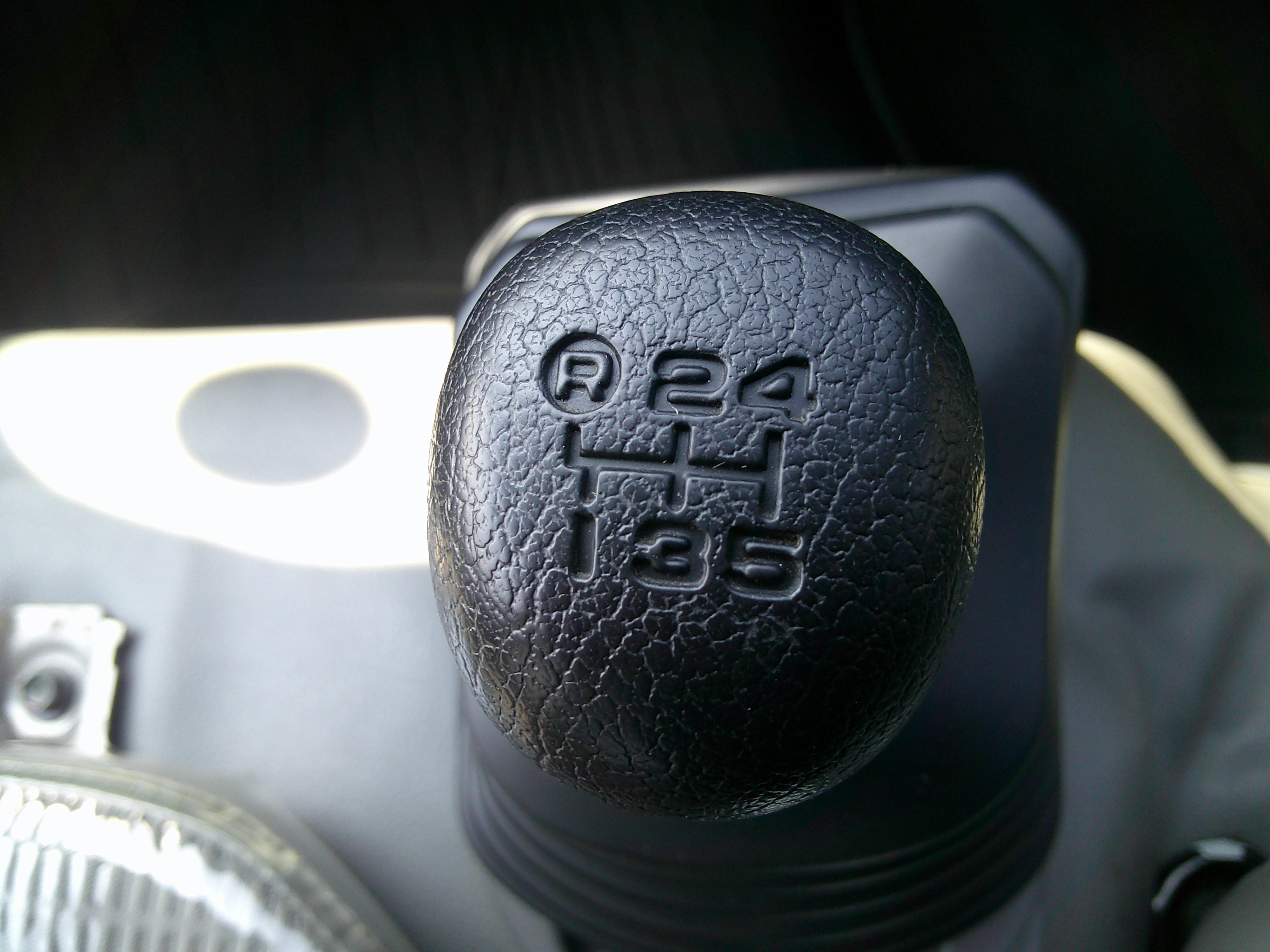 日野 デュトロ TKG-XZU605M(2WD)の写真14