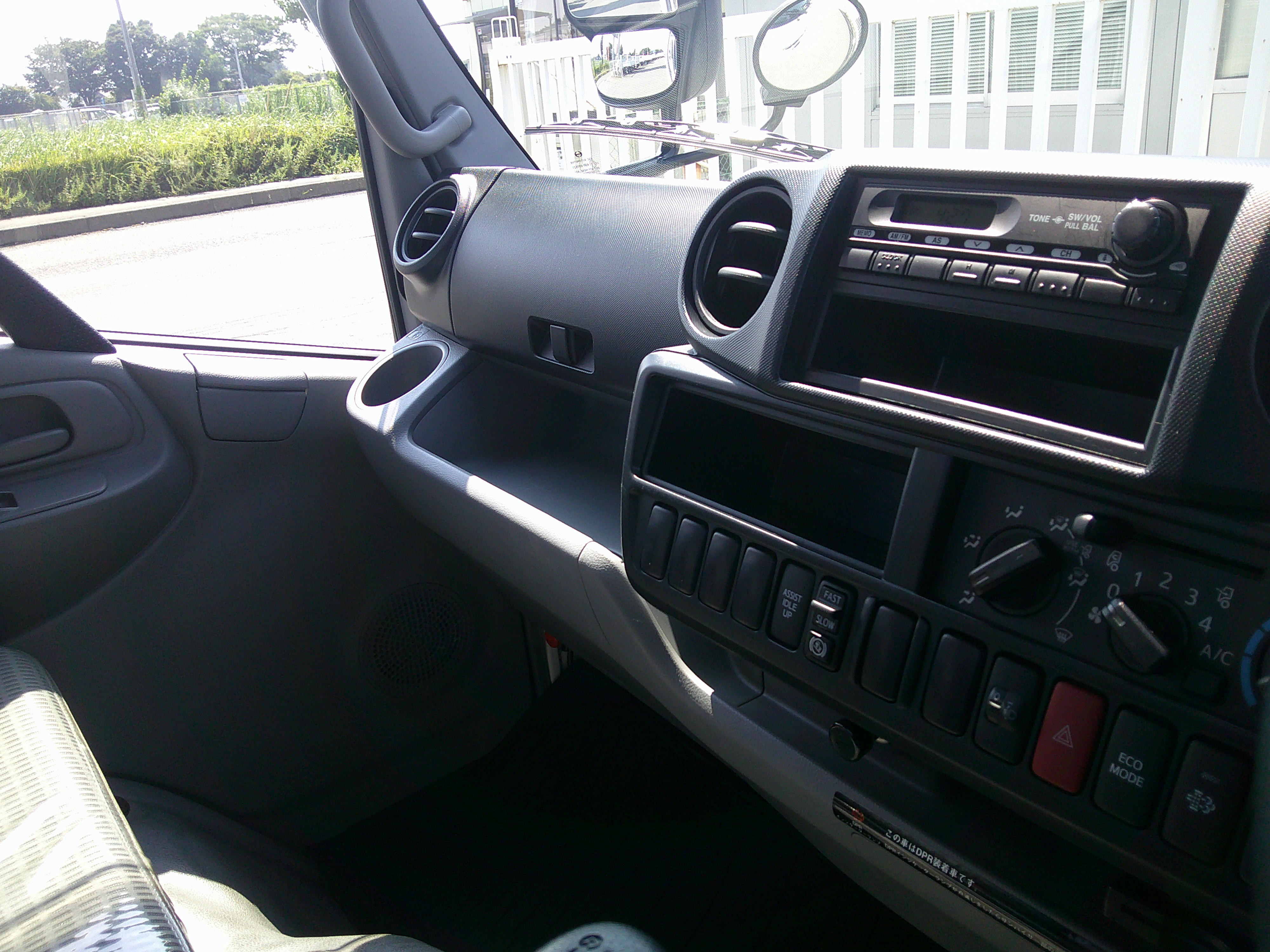 日野 デュトロ TKG-XZU605M(2WD)の写真16