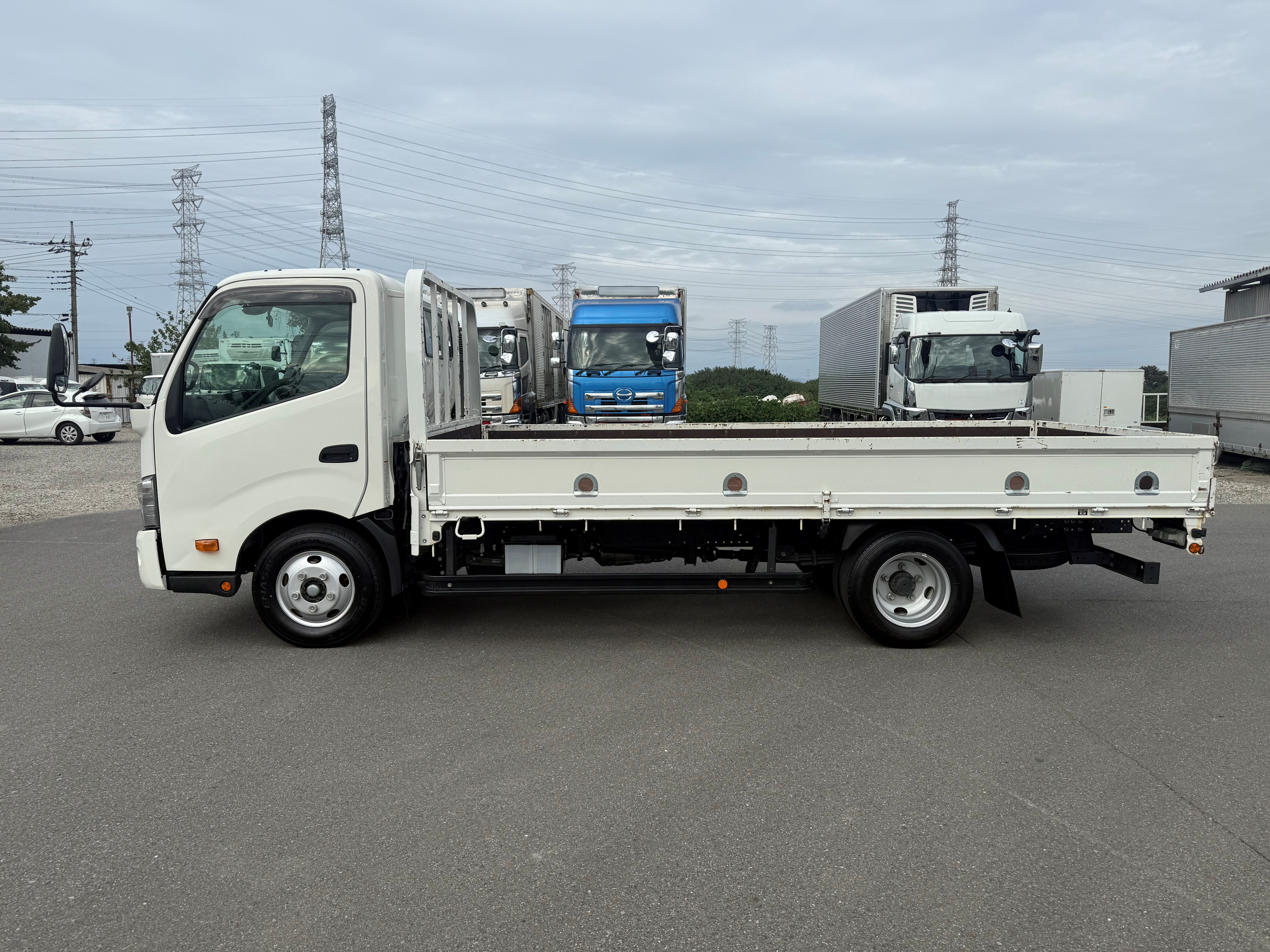 日野 デュトロ 2RG-XZC710M(2WD)の写真8