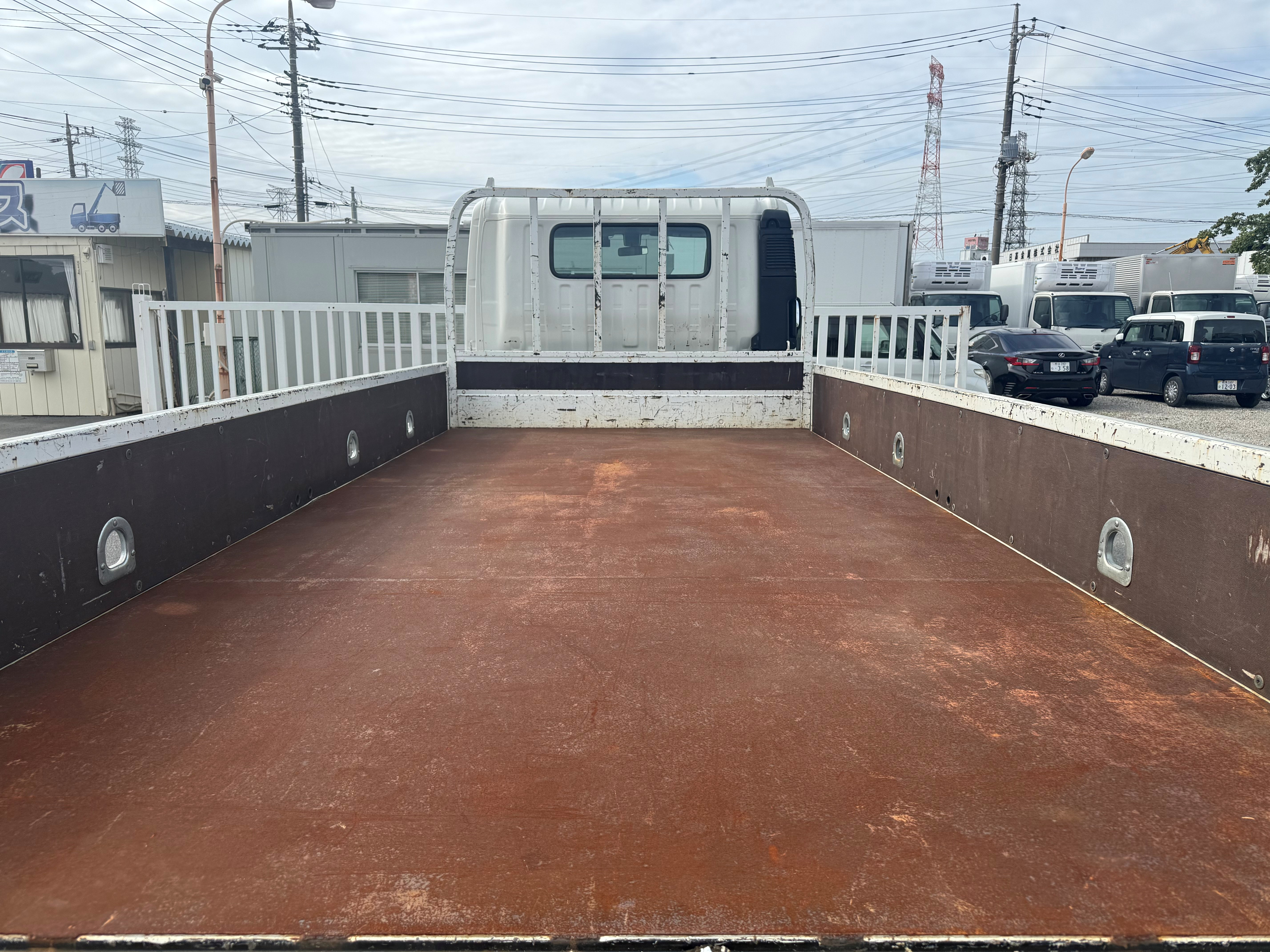 日野 デュトロ 2RG-XZC710M(2WD)の写真9