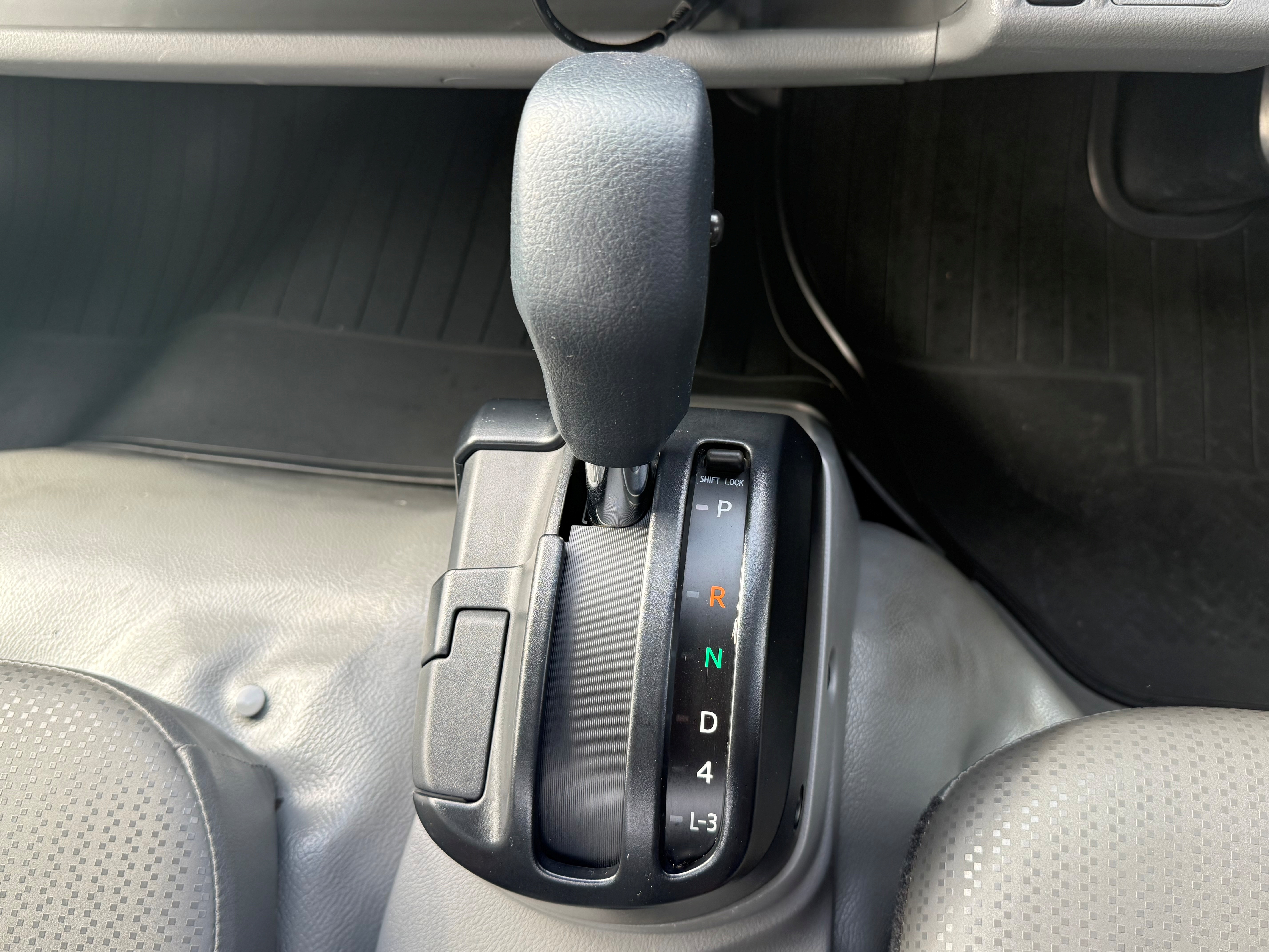 日野 デュトロ 2RG-XZC710M(2WD)の写真12