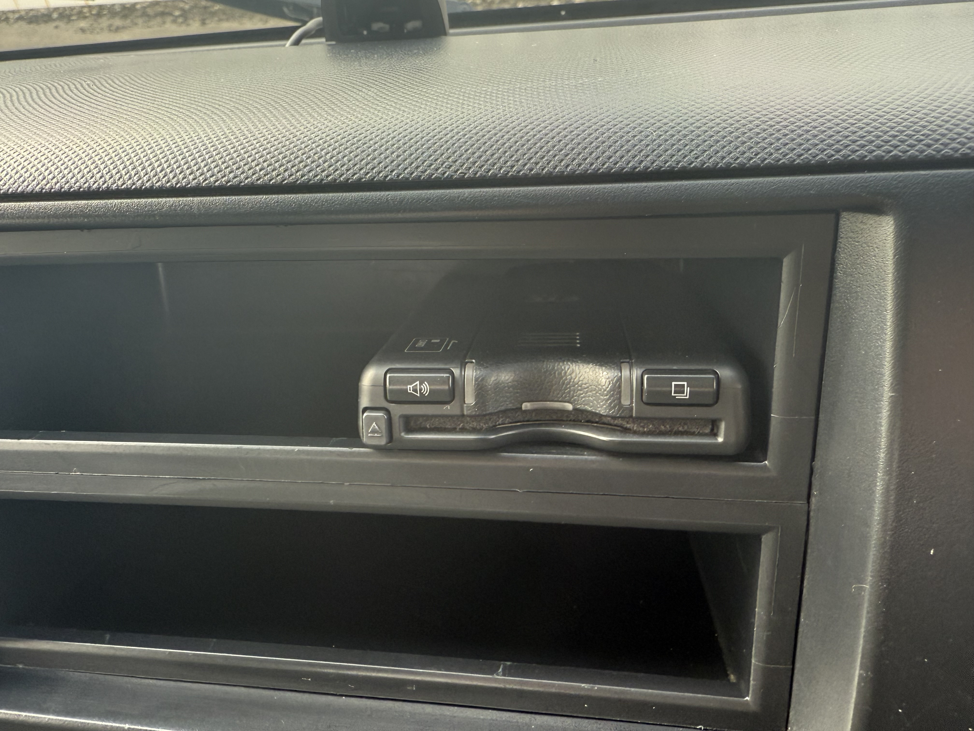 日野 デュトロ 2RG-XZC710M(2WD)の写真15