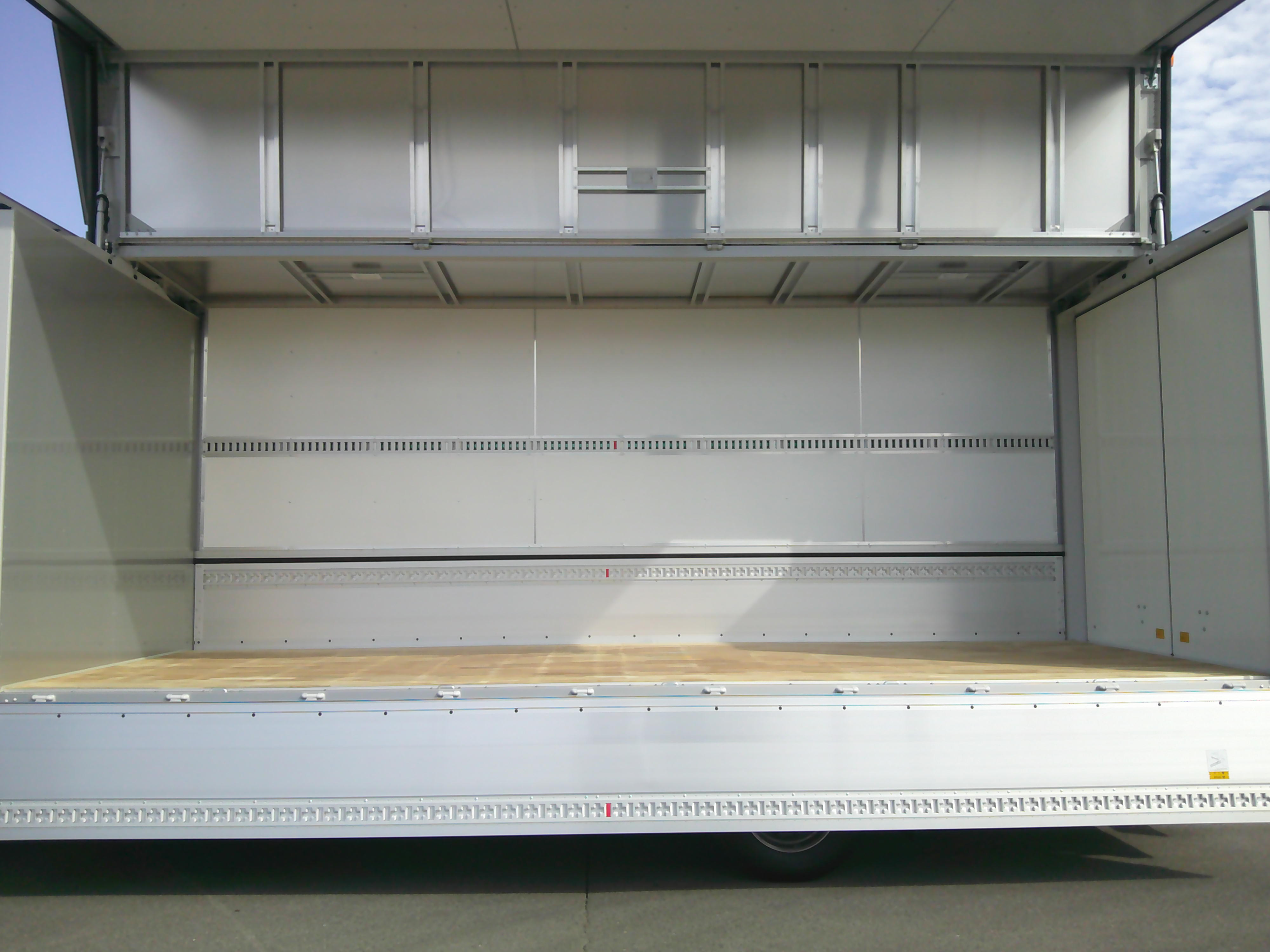 三菱 ファイター FK65F(2WD)の写真14