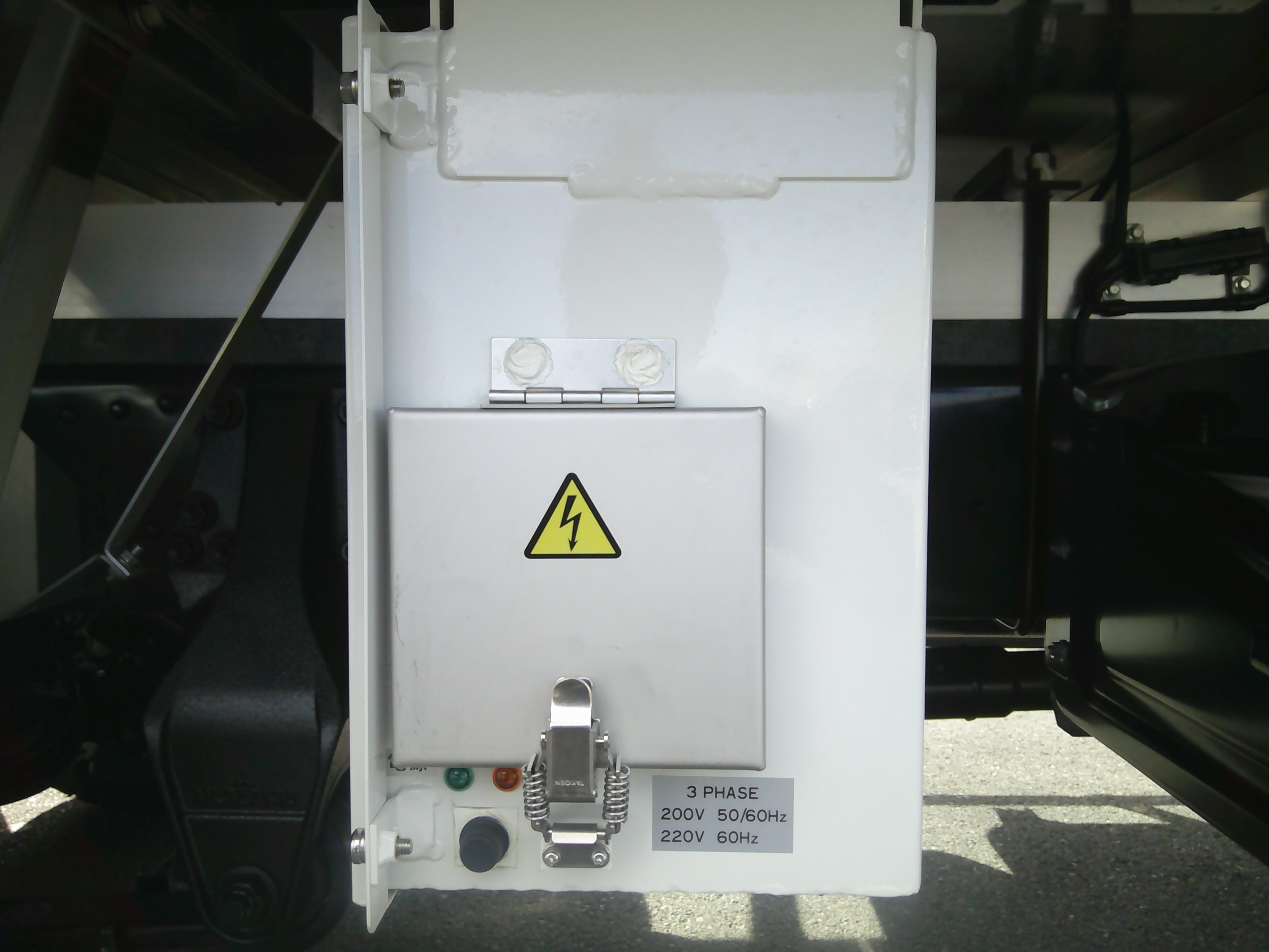 三菱 ファイター 2KG-FK65F(2WD)の写真17