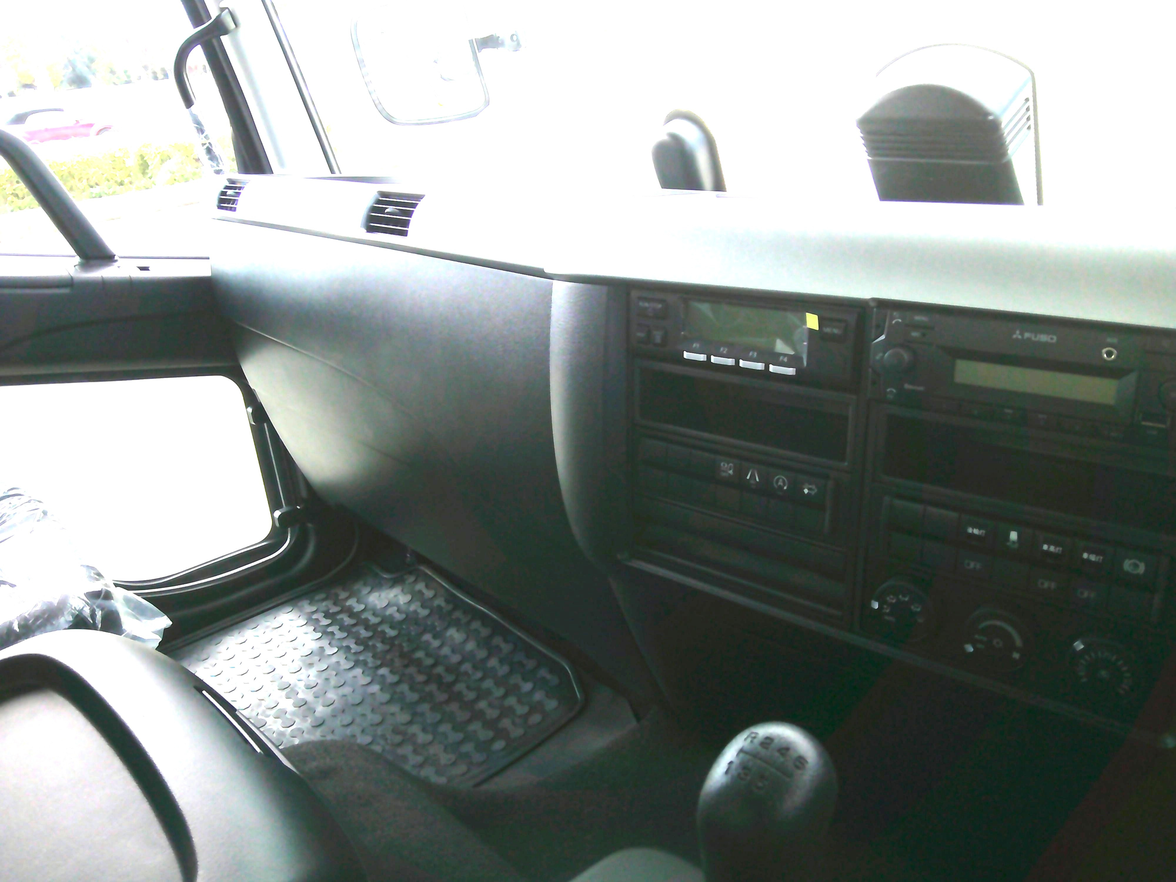 三菱 ファイター 2KG-FK65F(2WD)の写真26