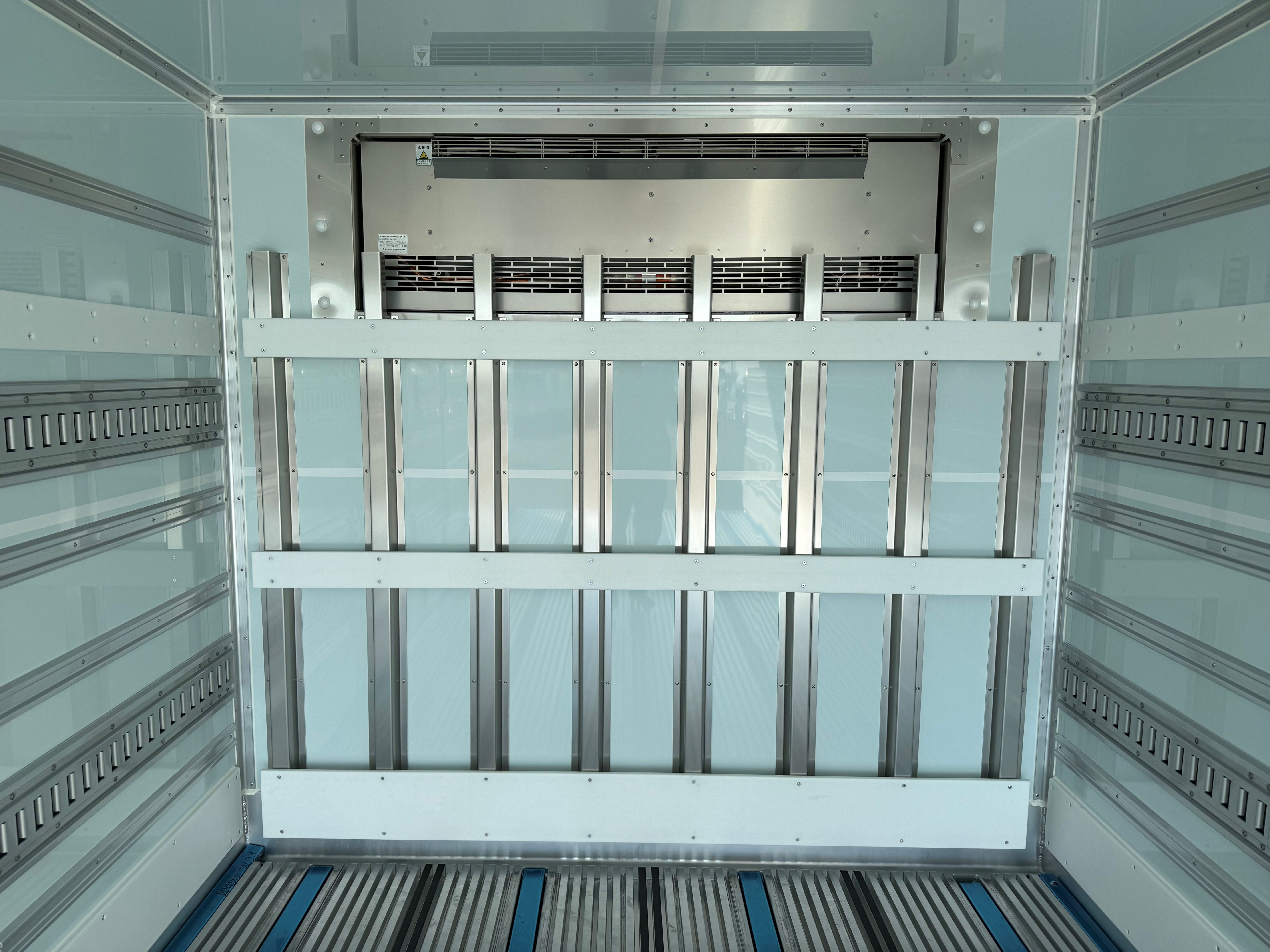 三菱 ファイター 2KG-FK65F(2WD)の写真14