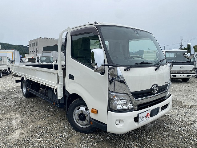 トヨタ ダイナ TKG-XZU722(2WD)の写真3