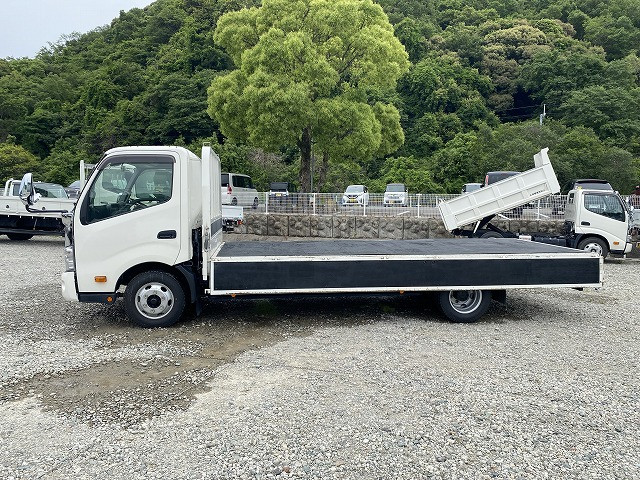 トヨタ ダイナ TKG-XZU722(2WD)の写真11